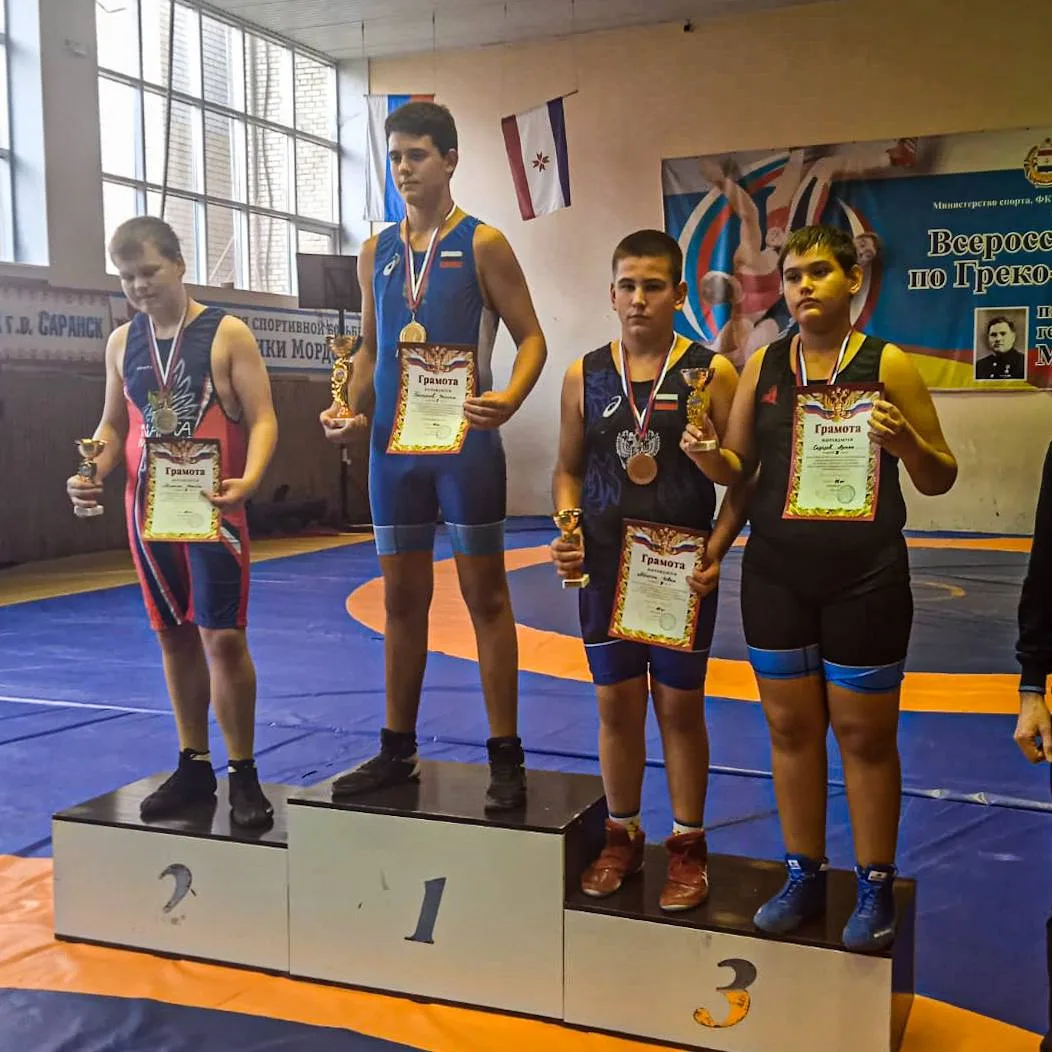 Спортсмены Люберец завоевали три медали на турнире по греко-римской борьбе