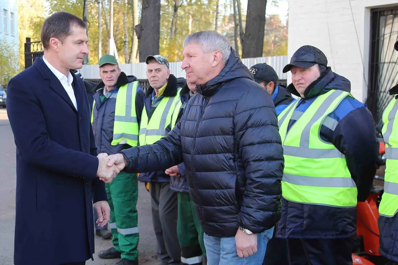 Владимир Волков проверил готовность коммунального предприятия Люберец к зиме