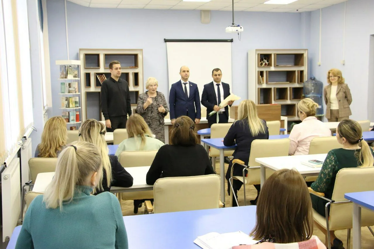 Депутат Мособлдумы обсудила с педагогами Люберец вопросы оказания помощи мобилизованным