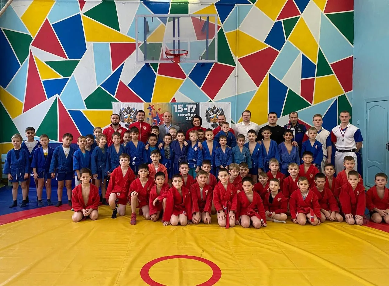Более 130 юных спортсменов приняли участие в соревнованиях по самбо в Люберцах