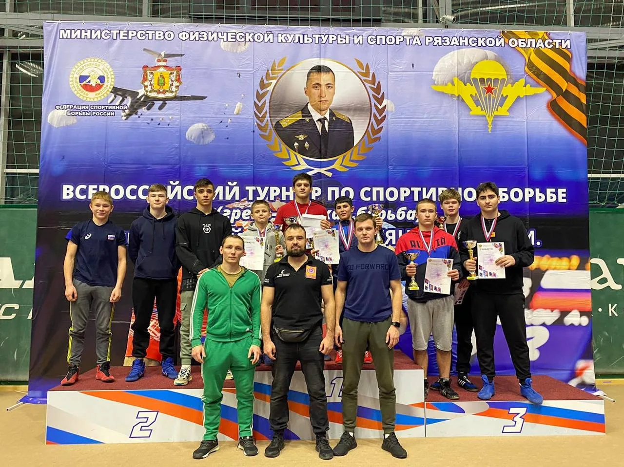 Четыре медали завоевали борцы Люберец на всероссийском турнире