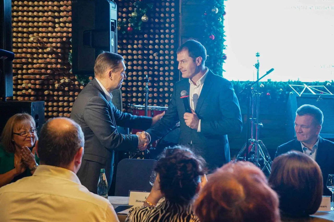 Владимир Волков поздравил торгово-промышленную палату Люберец с 15-летием