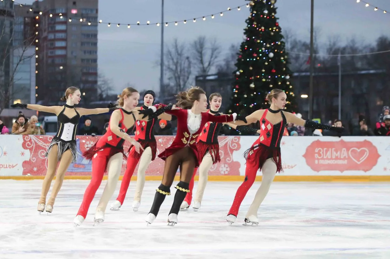 Новый современный каток открылся в центре Люберец