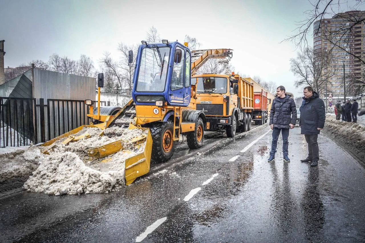 Владимир Волков проверил содержание территории Люберец