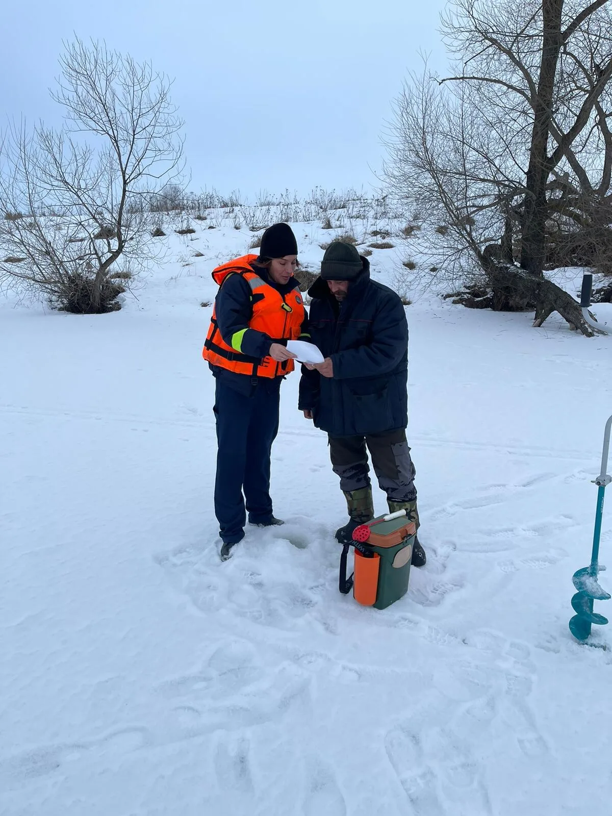 Жителям Люберец рассказали, как вести себя при провале под лед