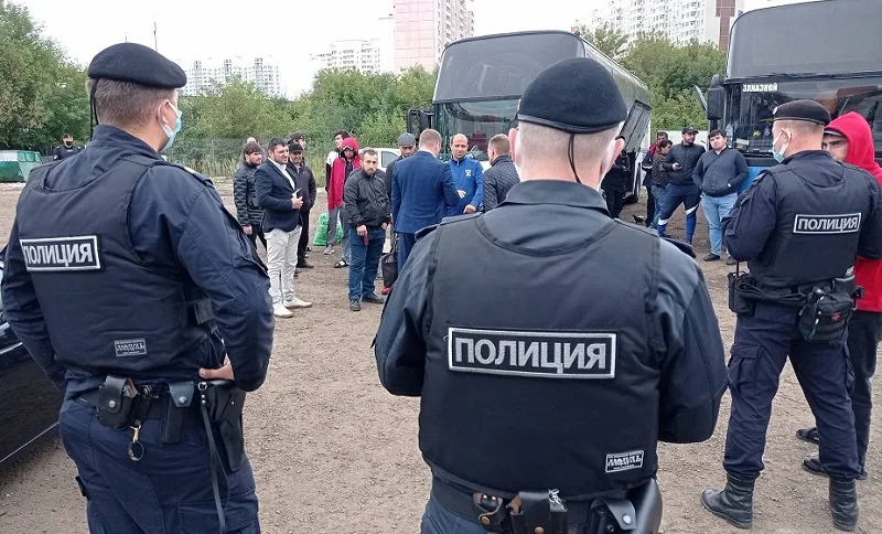 Жителей Люберец призвали сообщать в полицию информацию о правонарушениях в сфере миграции