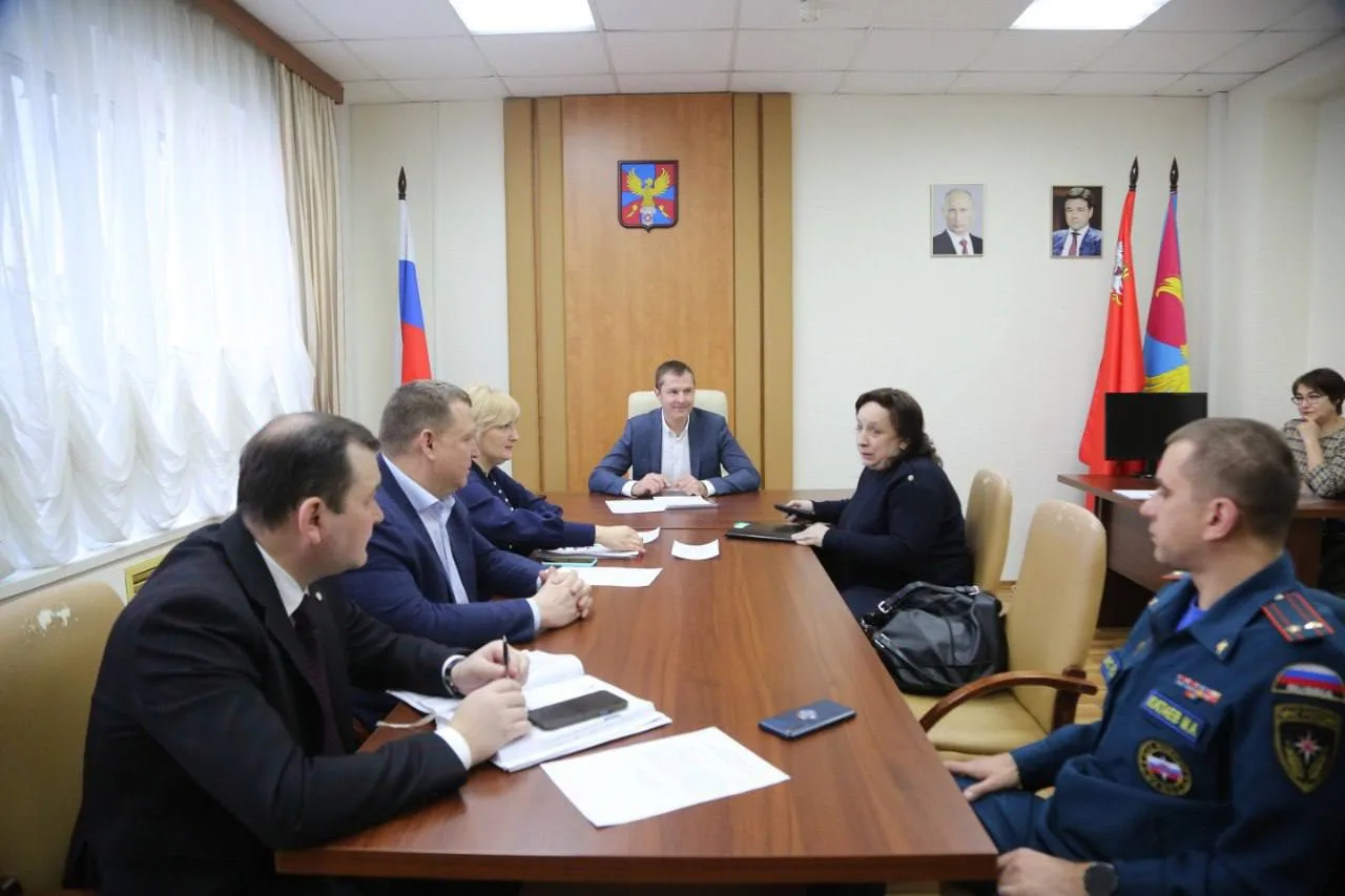 Владимир Волков во время личного приема ответил на вопросы жителей Люберец