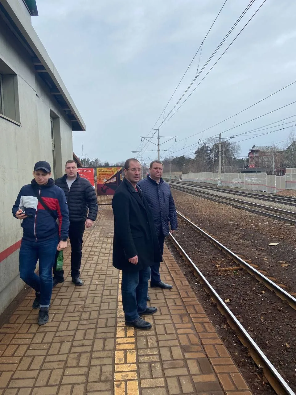 В Люберцах в ходе рейдов на ж/д платформах и станциях выявили 135 нарушителей