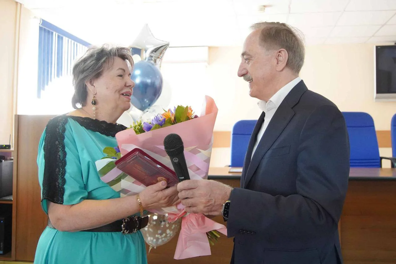 Владимир Ружицкий поздравил с юбилеем инспектора ОГИБДД Люберец