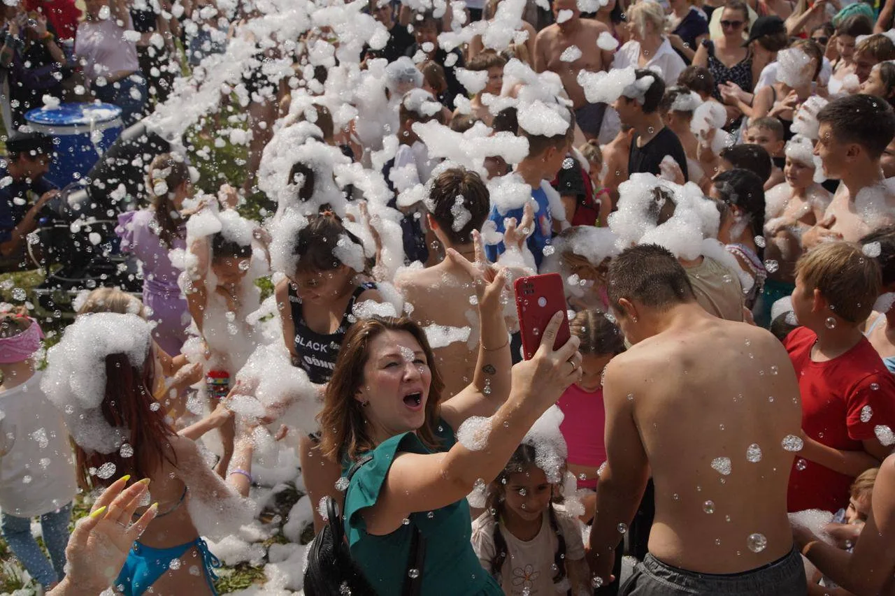 В Люберцах провели первый пляжный фестиваль в честь Дня молодежи