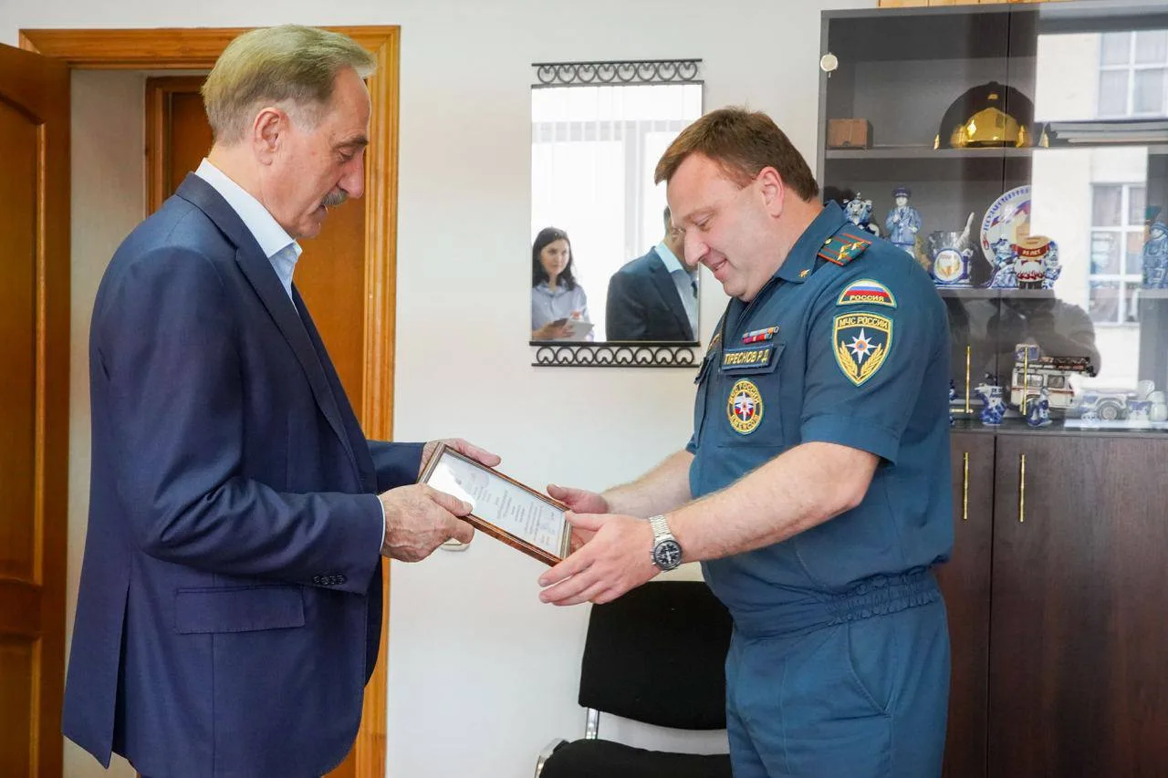 Владимир Ружицкий поздравил инспекторов Госпожнадзора Люберец с профессиональным праздником