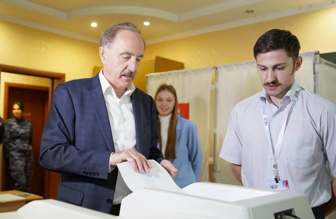 Владимир Ружицкий принял участие в выборах губернатора на участке в поселке Люберец