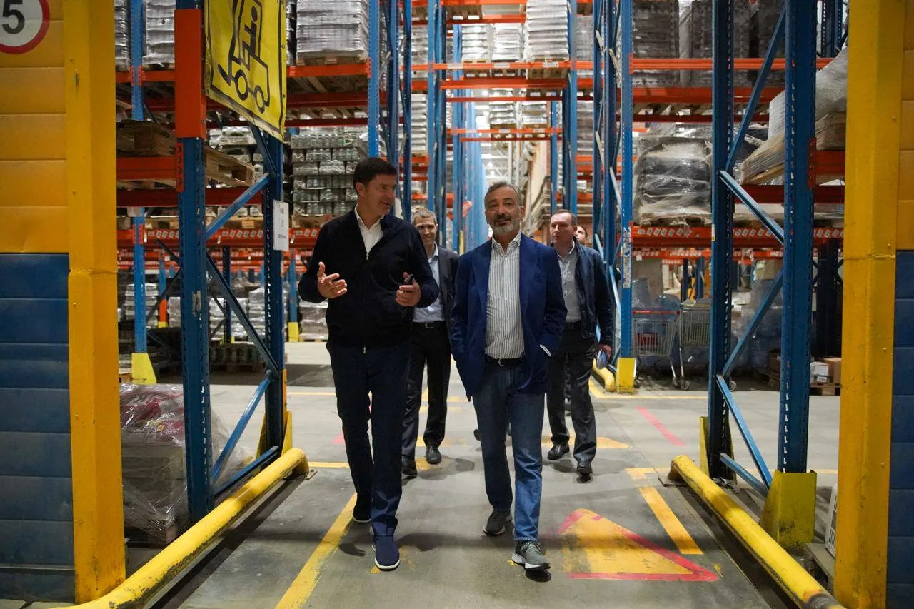 Владимир Волков ознакомился с производством консервированной продукции в Люберцах