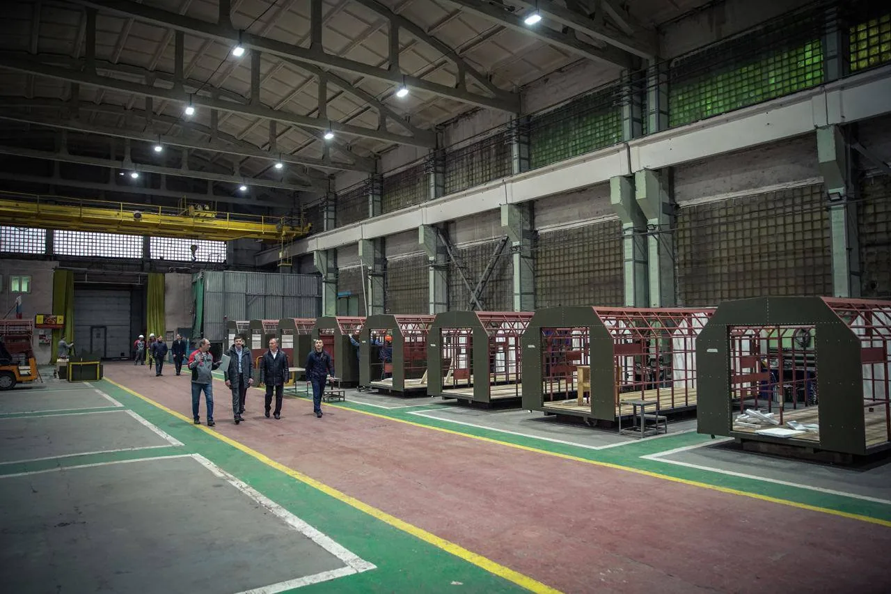 Владимир Волков ознакомился в Люберцах с производством техники специального назначения