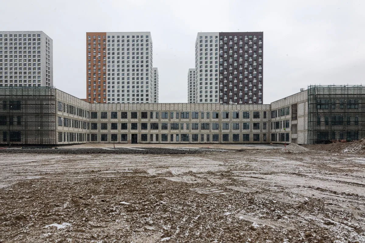 В ЖК «Люберцы парк» продолжают возводить новую школу на 1170 мест