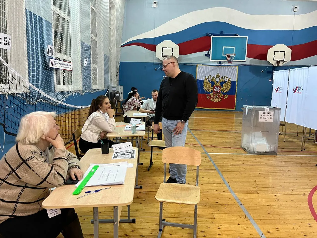 Партийцы продолжают посещать участки в Люберцах