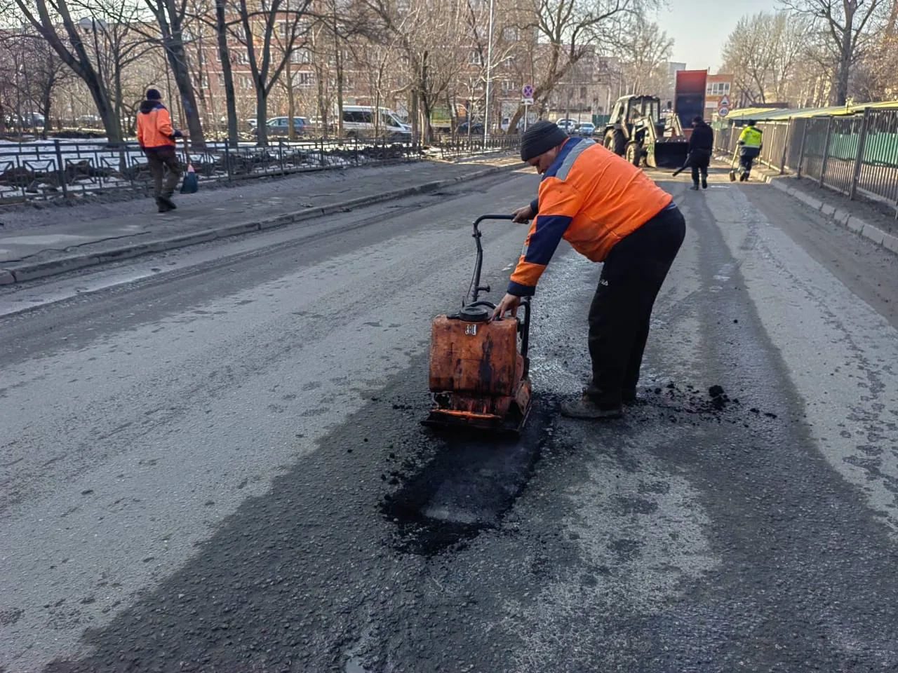 Более 3, 1 тысячи ям заделали на муниципальных дорогах в Люберцах