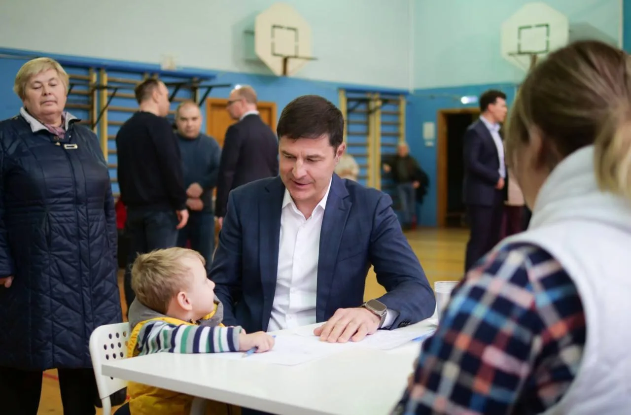 Владимир Волков провел встречу с жителями Люберец в формате выездной администрации