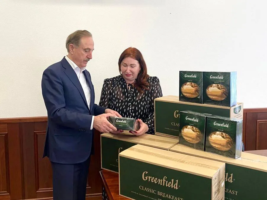 Депутаты и общественники Люберец передали посылку в зону СВО