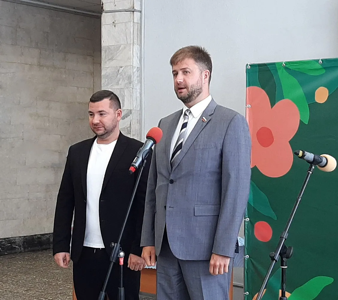 Депутаты поздравили на творческом вечере жителей Люберец с праздником Троицы