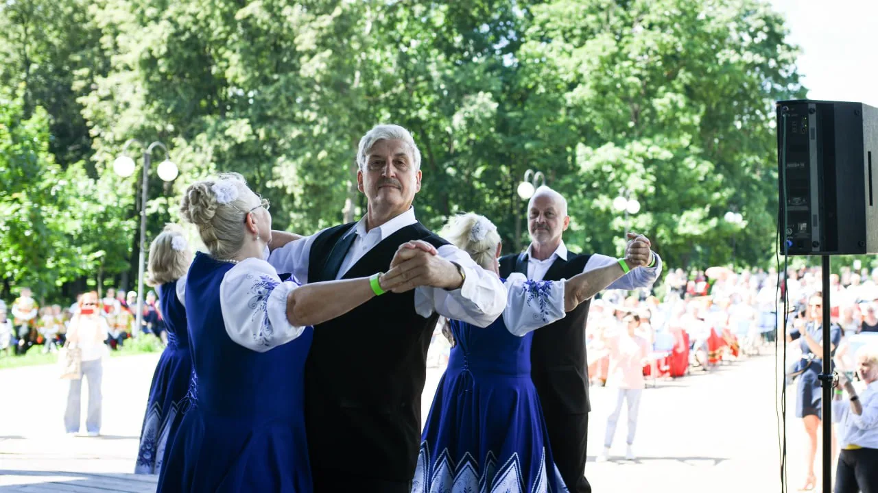 Более 300 пожилых активных участников выступили на областном фестивале танца в Люберцах