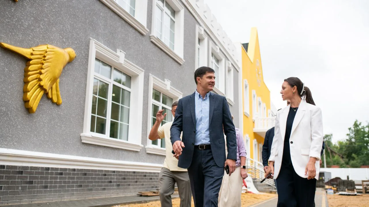 Владимир Волков проверил готовность дошкольного учреждения на 180 мест в поселке Люберец