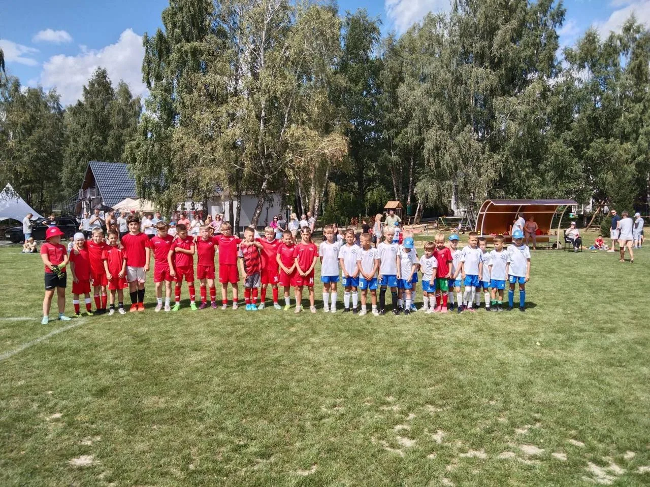 Люберецкие футболисты одержали победу в двух товарищеских матчах с командами из Беларуси