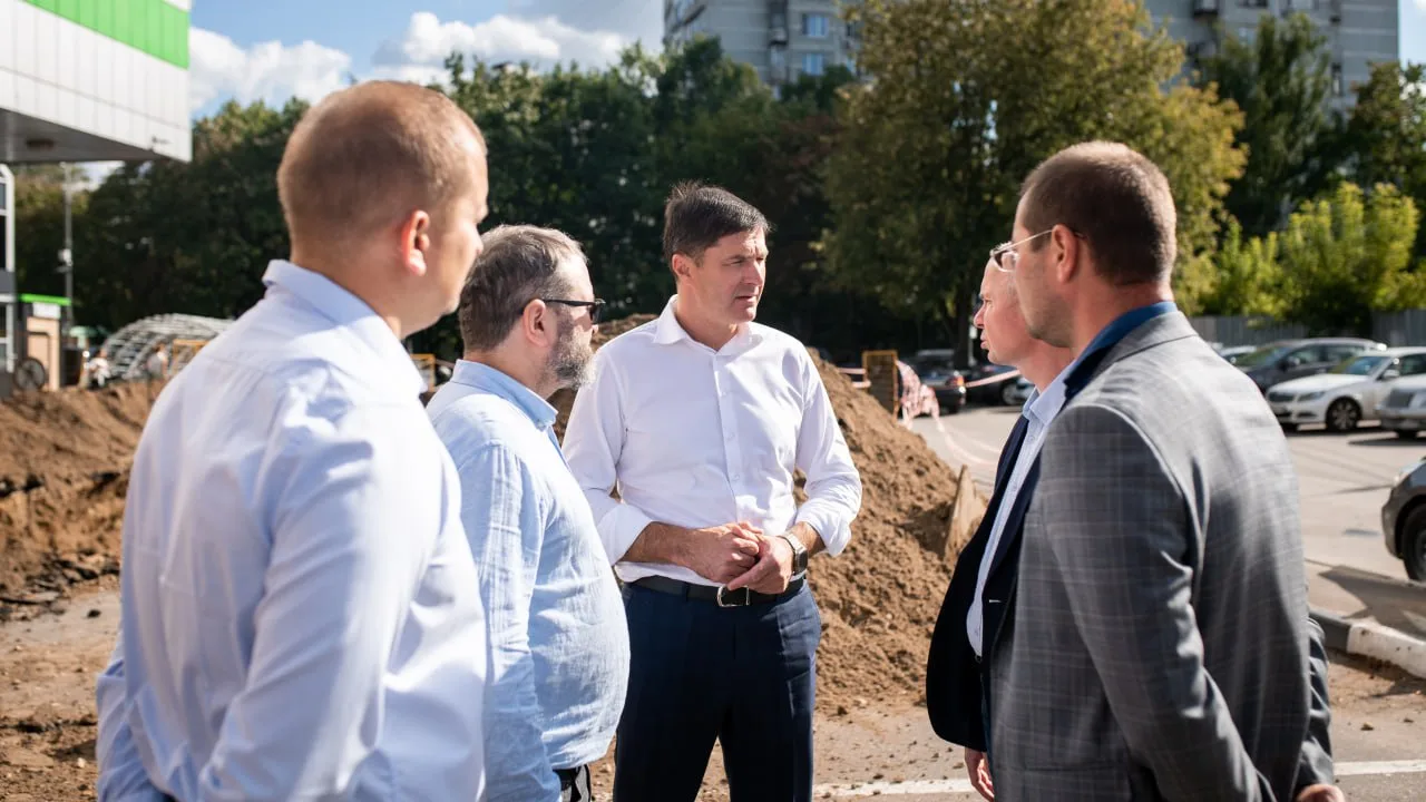 Участок теплосети протяженностью более 260 метров капитально ремонтируют в Люберцах