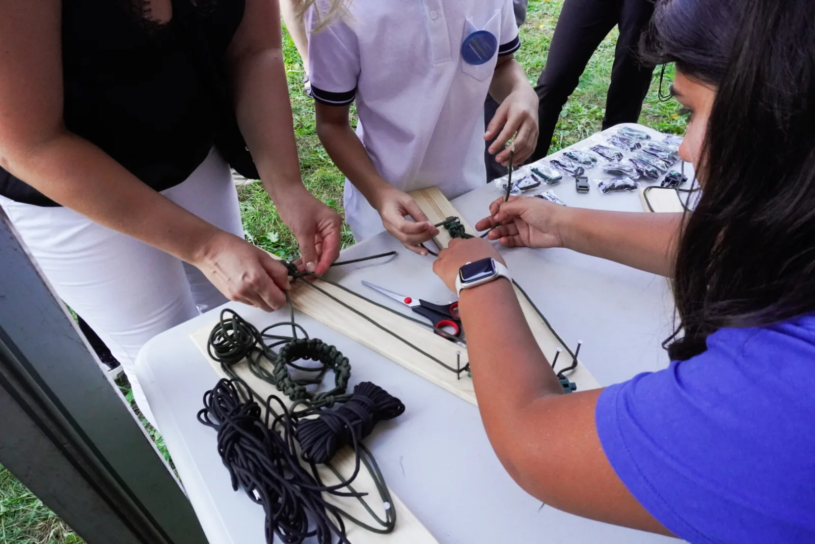 Молодогвардейцы в День города в Люберцах организовали мастер-классы для жителей