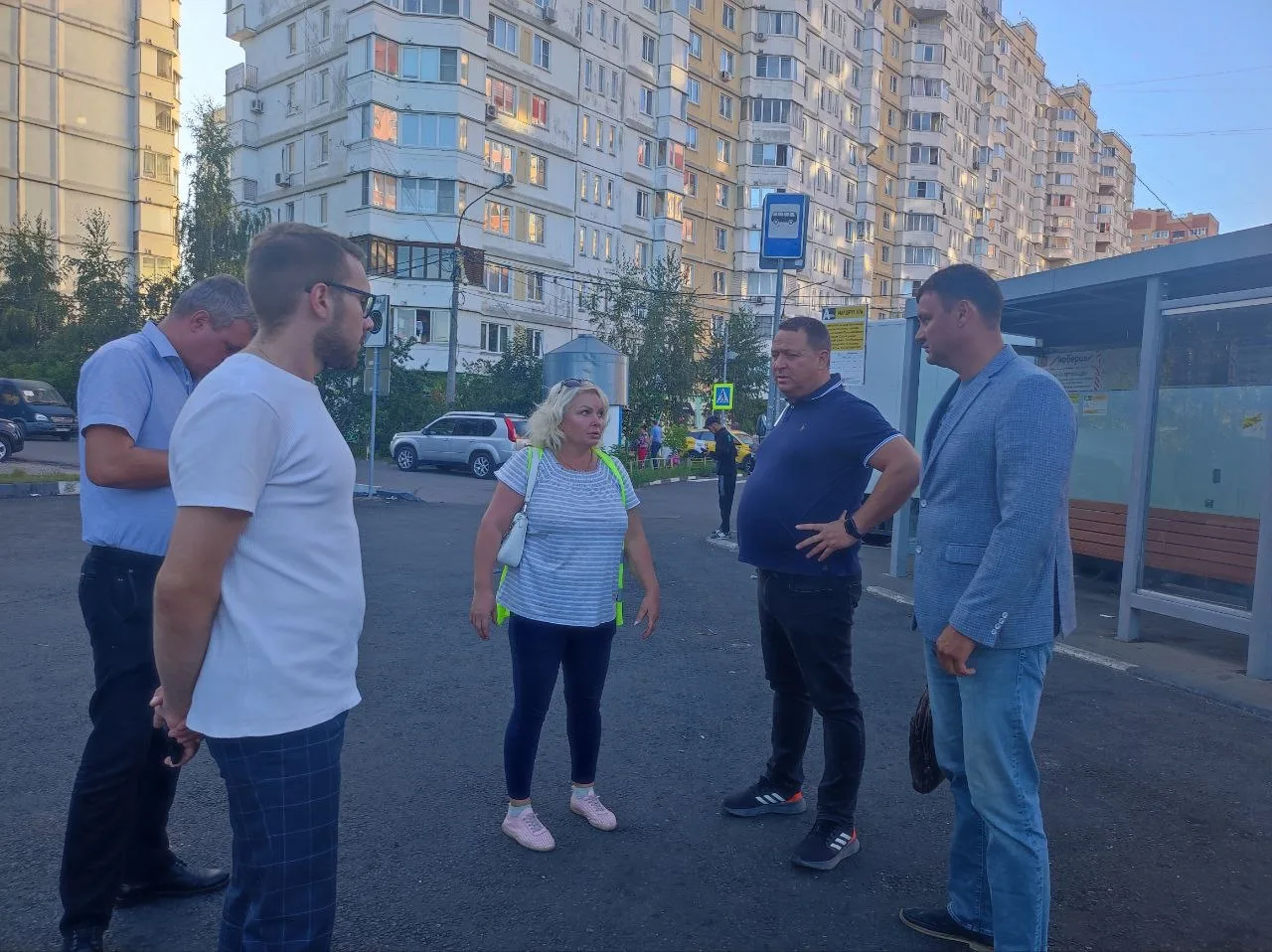 В поселке Люберец по просьбам жителей установят остановочный павильон