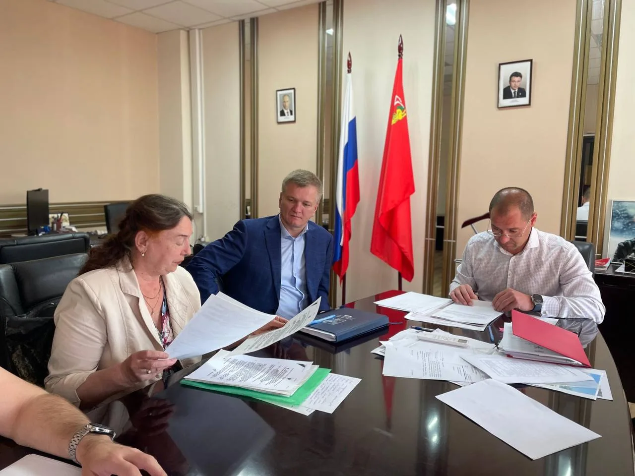 Дмитрий Дениско провел встречу с представителями управления ЖКХ администрации Люберец по вопросу функционирования скважины