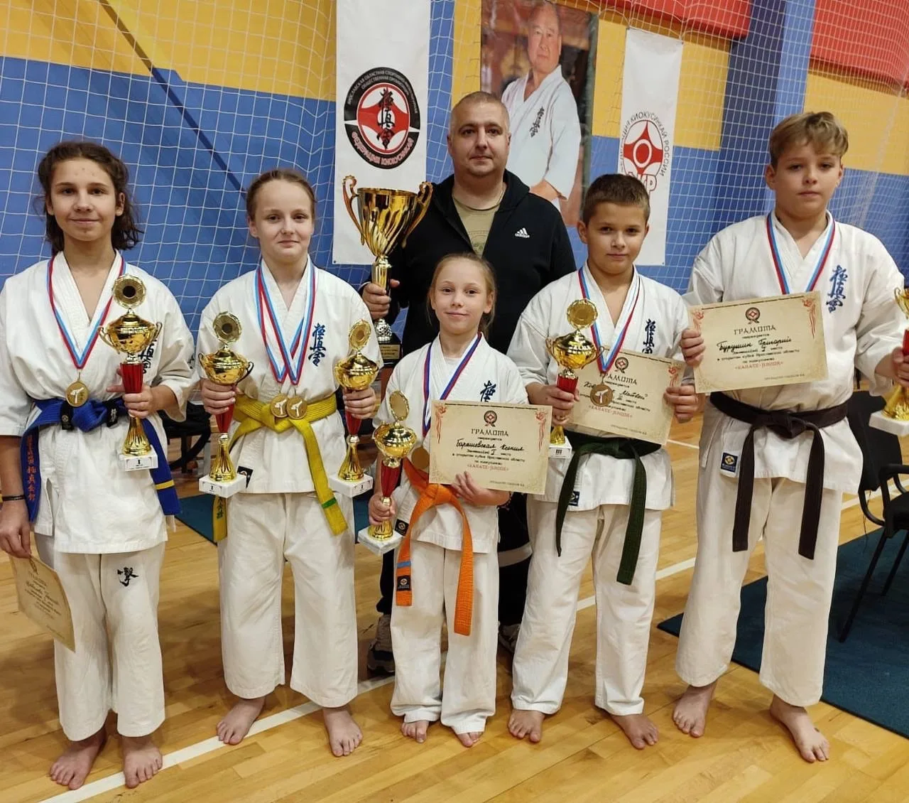 Спортсмены Люберец завоевали 9 медалей на соревнованиях по киокусинкай