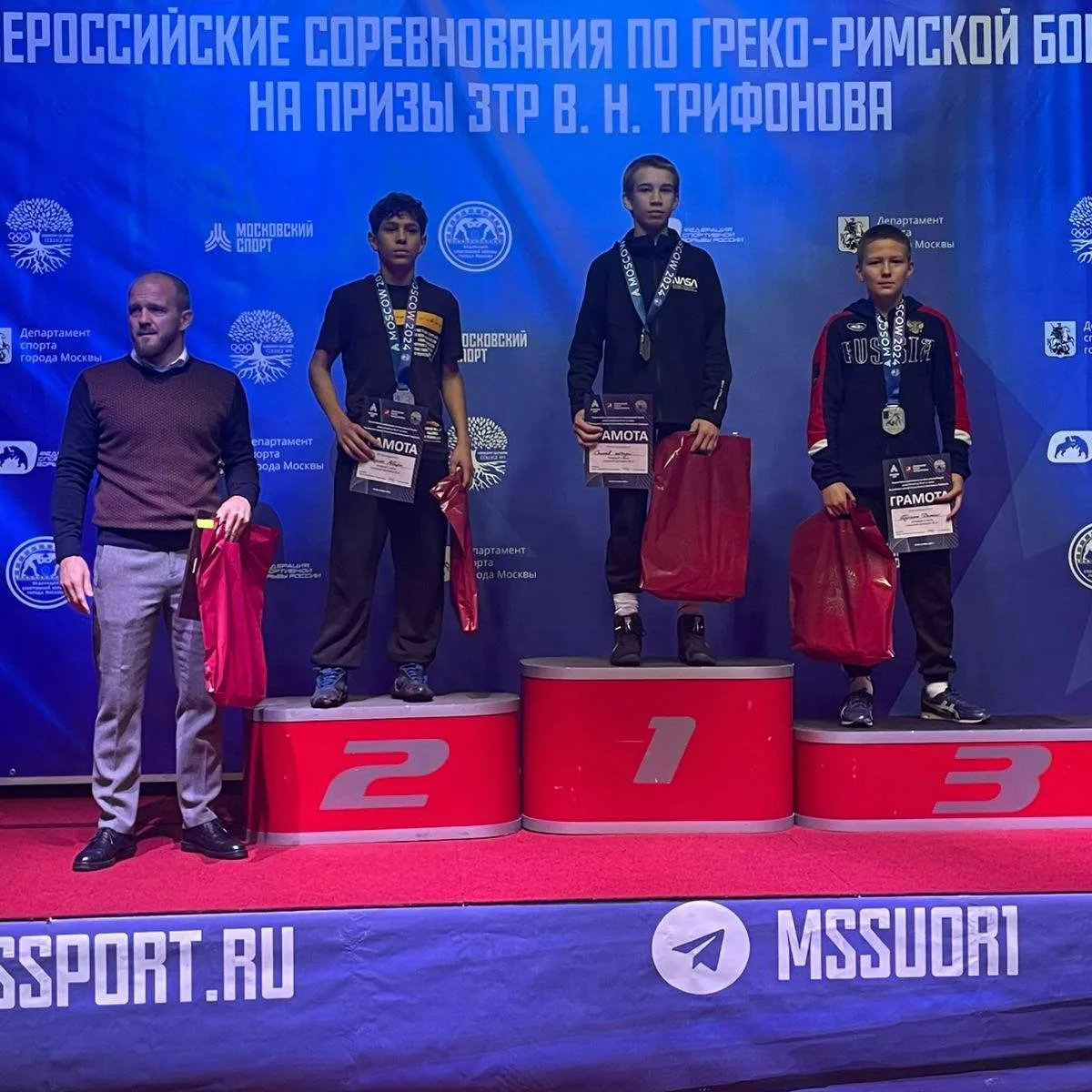 Спортсмен из Люберец победил на всероссийском турнире по греко-римской борьбе