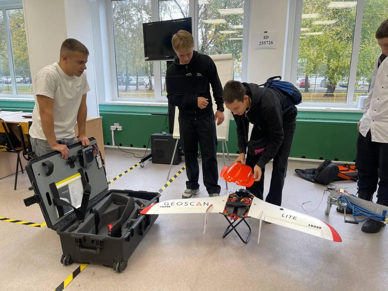 Студенты техникума Люберец провели для школьников уроки по эксплуатации БПЛА