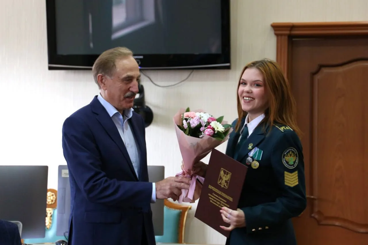 Владимир Ружицкий поздравил преподавателей и студентов РТА в Люберцах с профессиональным праздником