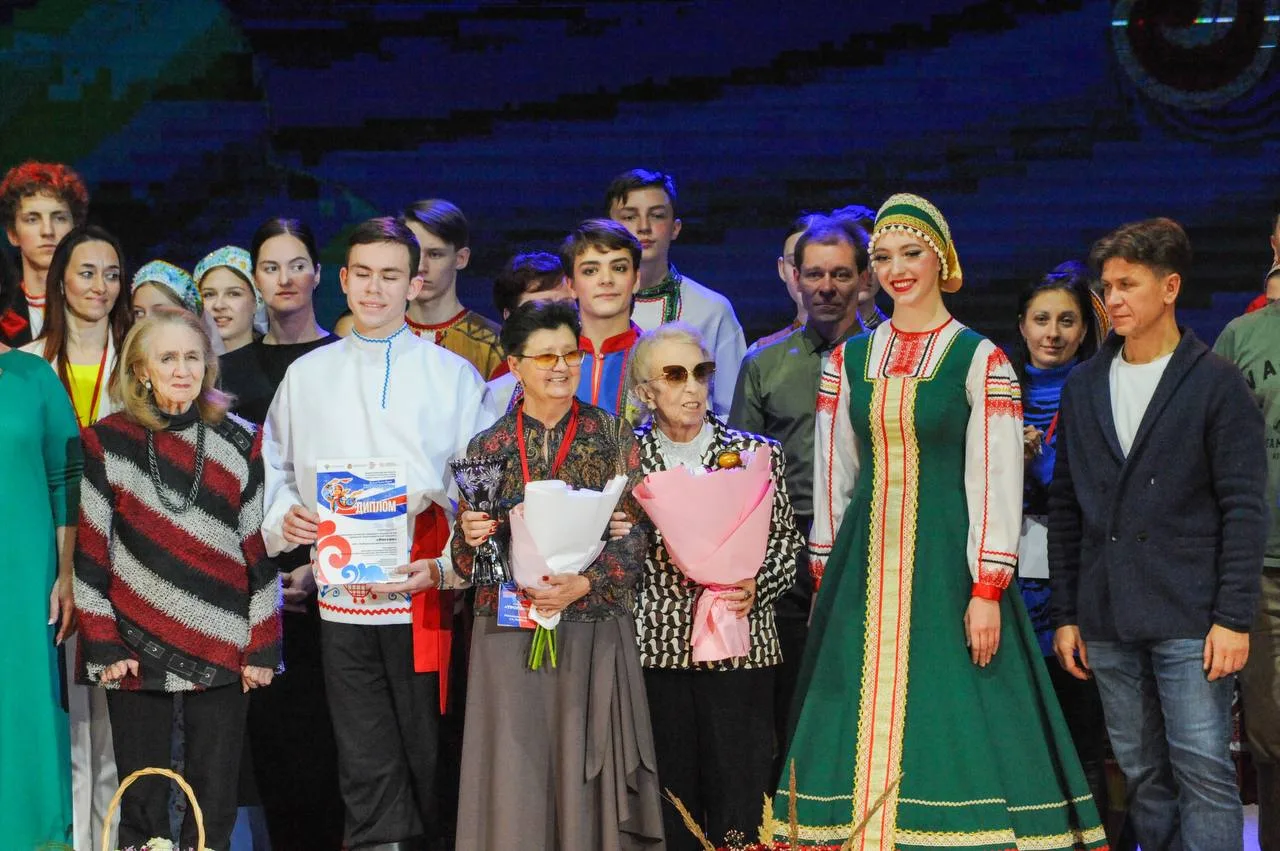 Два коллектива из Люберец отмечены высокими наградами на всероссийском фестивале народного танца
