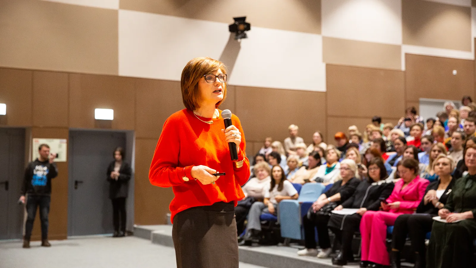 Борьбу со школьным буллингом обсудили в Люберцах