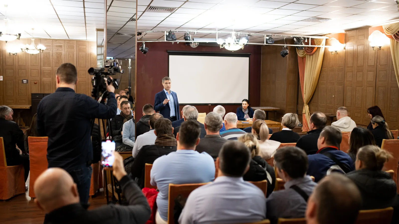Арендаторам помещений на территории бывшего завода им. Ухтомского в Люберцах рекомендовали ускорить переезд на новые площадки