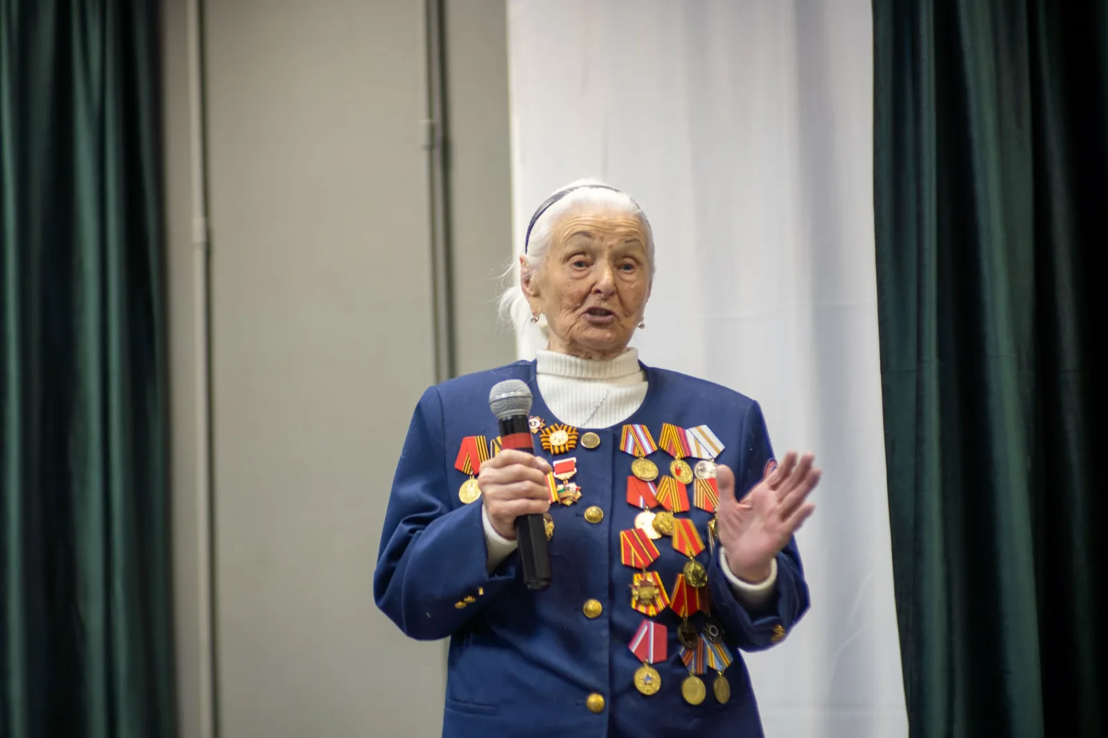 Ветеран ВОВ из Люберец Мария Бодрова приняла участие в памятной встрече «Фронтовые сестры»