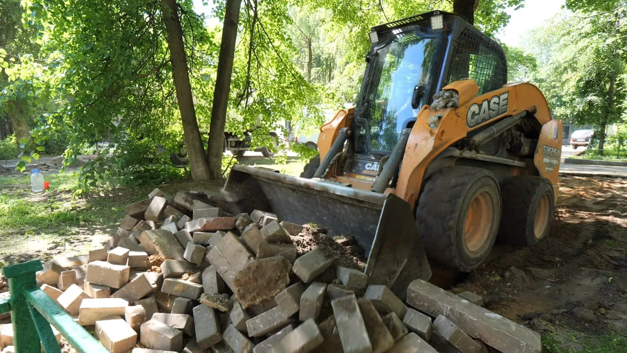 Работы по комплексному благоустройству дворов в посёлке Томилино стартовали в Люберцах