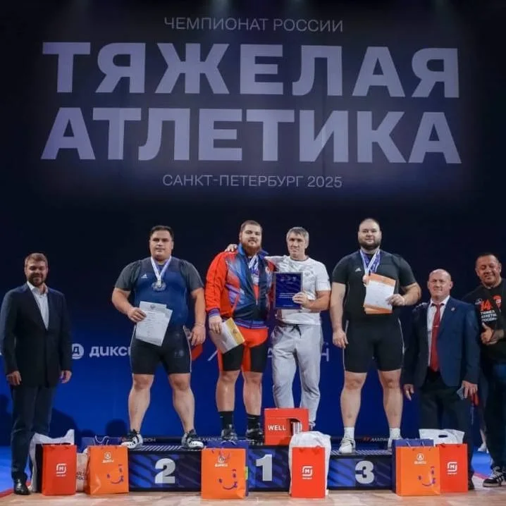 Рекорд страны установил спортсмен из Люберец на чемпионате России по тяжелой атлетике