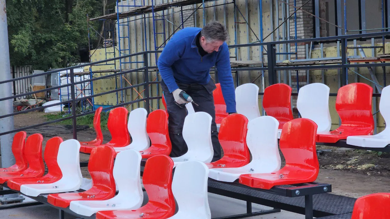 Реконструкция стадиона спортшколы началась в Люберцах