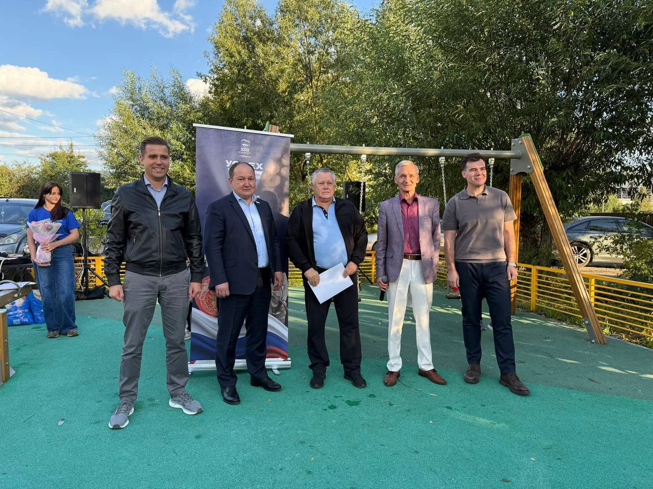 Более 70 жителей поселка Люберец приняли участие в празднике двора