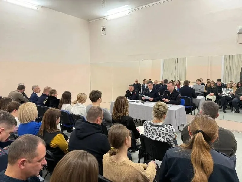 Участковые уполномоченные Люберец провели отчеты перед населением
