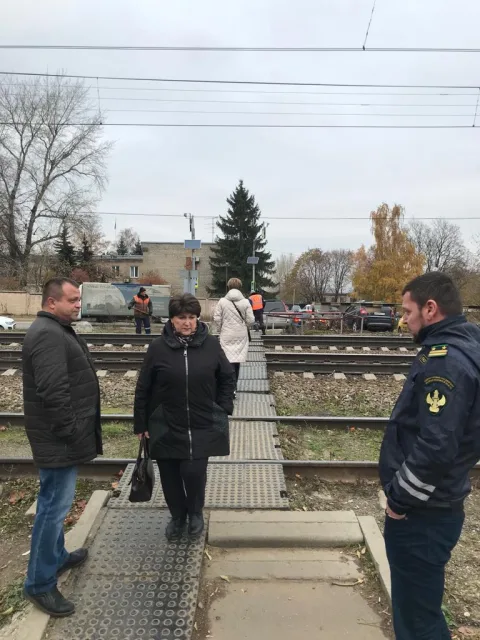 Жителей Люберец призвали соблюдать правила перехода через железную дорогу
