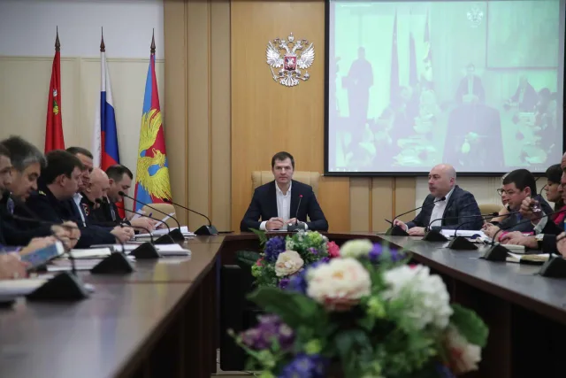 Владимир Волков провел оперативное совещание в Люберцах