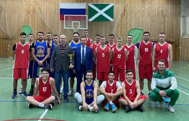 Сборная Люберец одержала победу в товарищеском матче по баскетболу