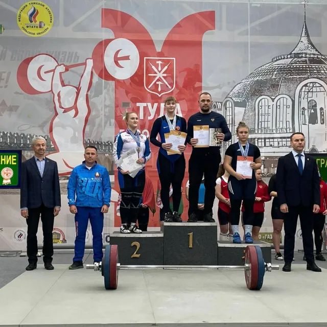 Спортсменка Люберец завоевала серебряную медаль на первенстве России по тяжелой атлетике