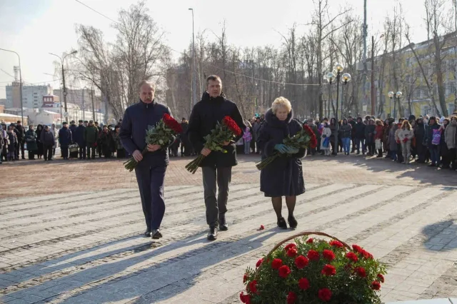 Владимир Ружцкий поздравил люберчан с Днем защитника Отечества