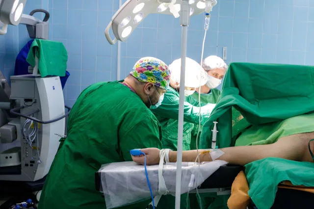 Врачи Люберец сохранили ногу после сложного перелома участнику СВО